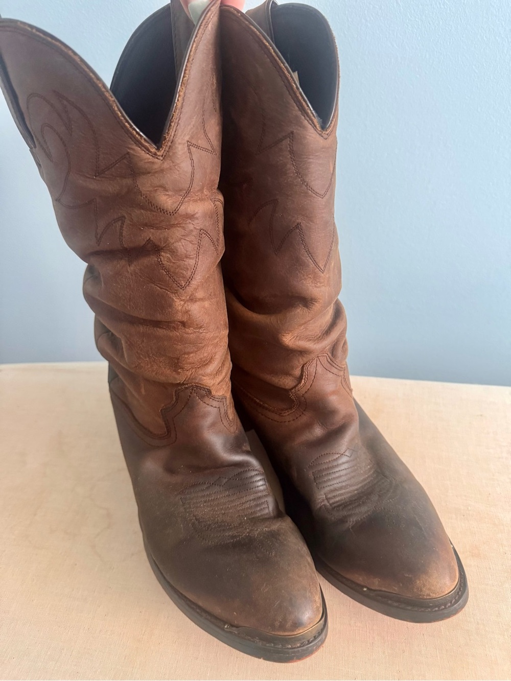 Men’s Vintage Durango Boots with Ariat Boot Case